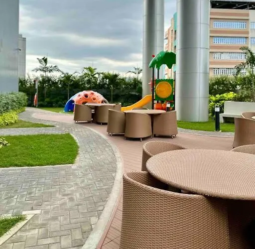 Makati Staycation By Marco - Smdc Lush Manille